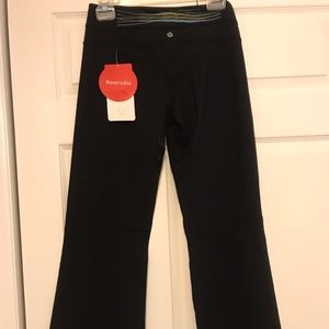 Brand new reversible LULULEMON flared yoga pants
